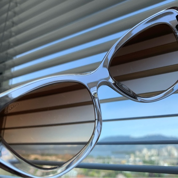 Coach Cateye clear frames rhinestones sunglasses - Picture 11 of 14
